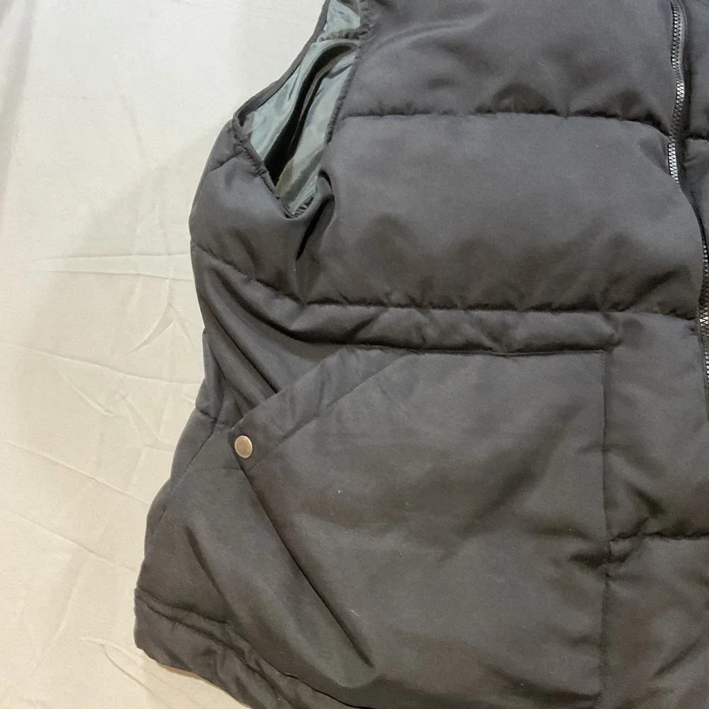 St. John's Bay Men's Puffer Vest 4XL Black Full Zip Insulated Winter Outdoor
